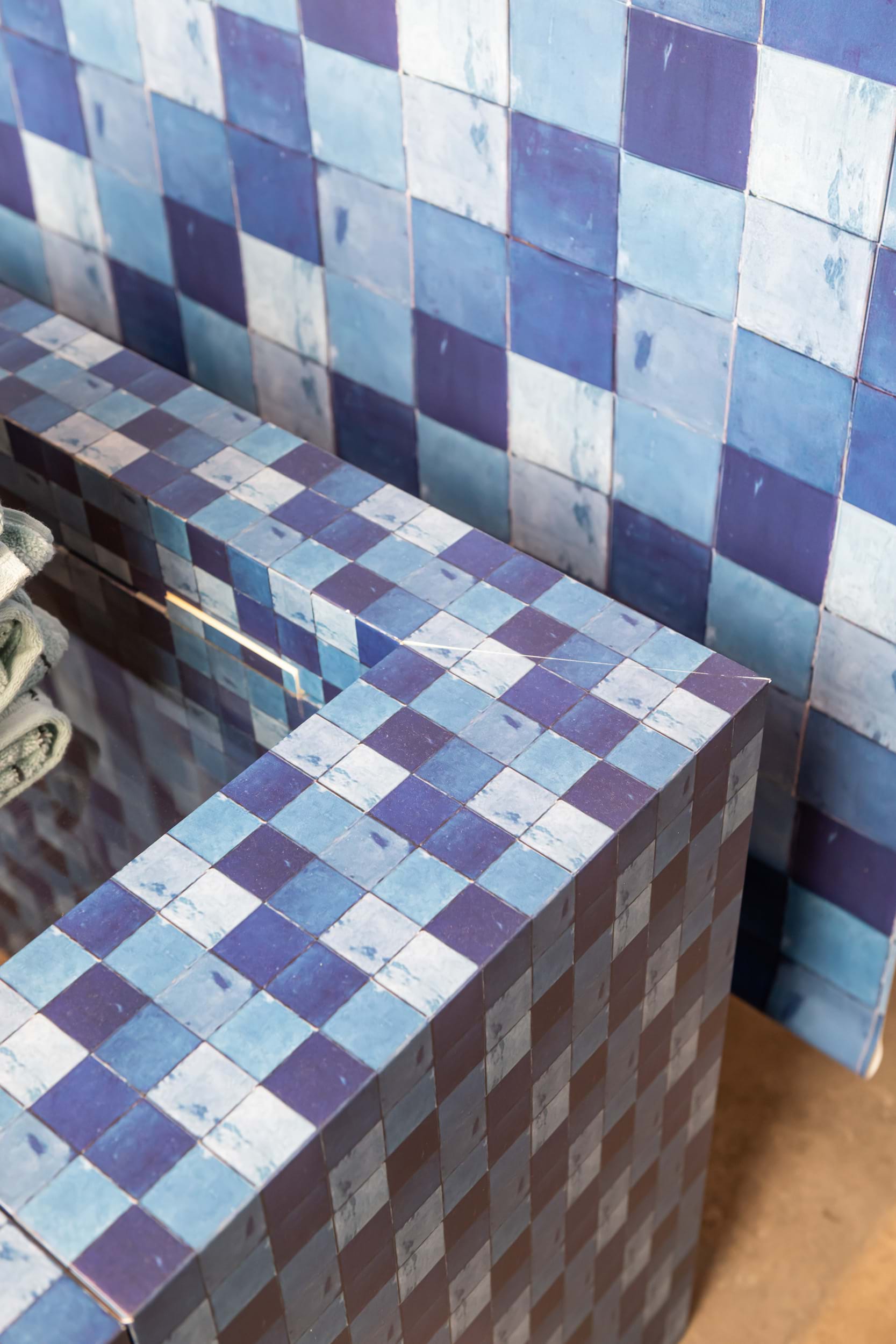Sheridan Newnesss for Every Room - Bathtub Window Display